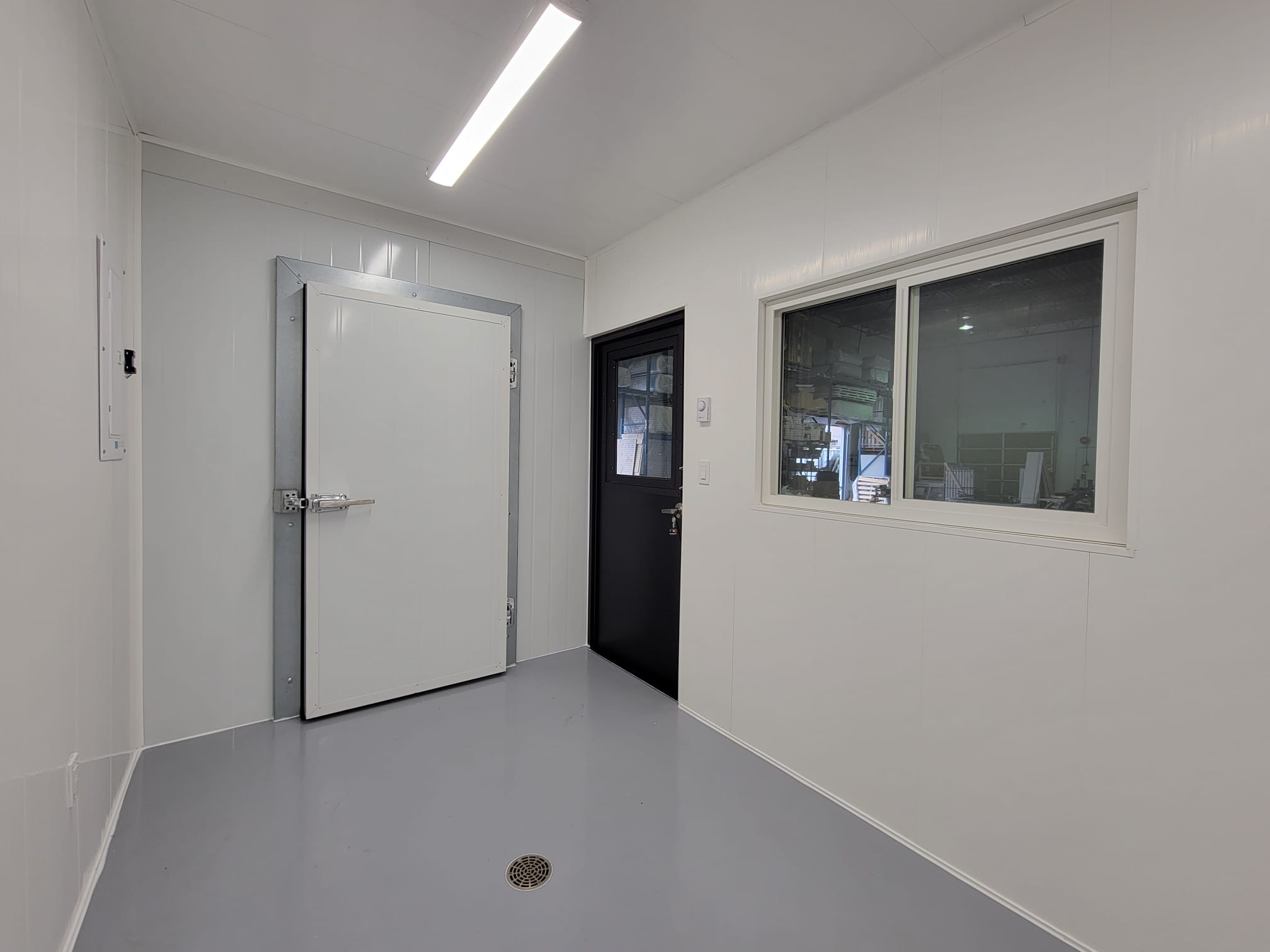 Food Processing Unit With Walk in Cooler - Container Services Pty Ltd