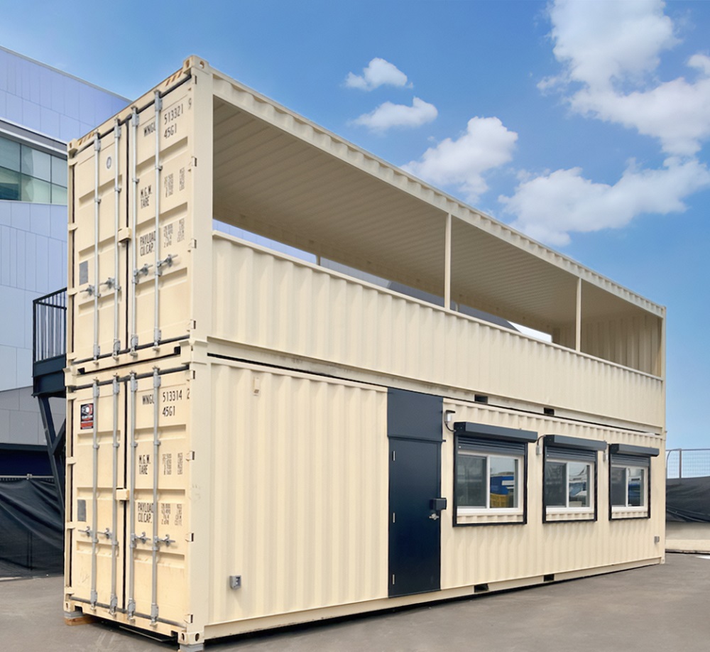 40&rsquo;HC VIP Area with Patio for the Oilers - Container Services Pty Ltd